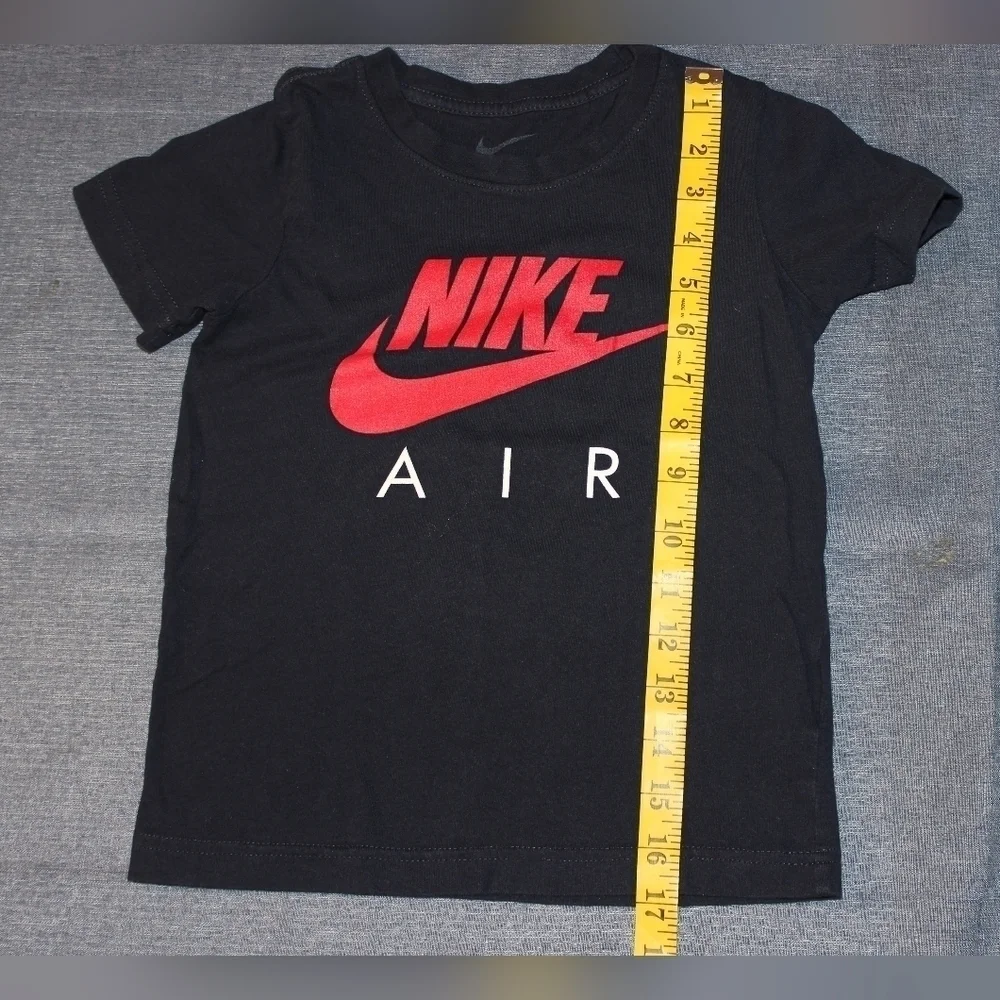 NIKE and Champion Boys Short Sleeve T Shirt Bundle - Picture 3 of 5